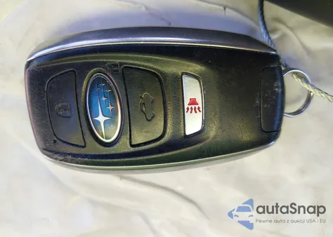 2017 Subaru Outback 3.6R Limited z USA, uszkodzony, nr VIN 4S4BSENCXH3413195